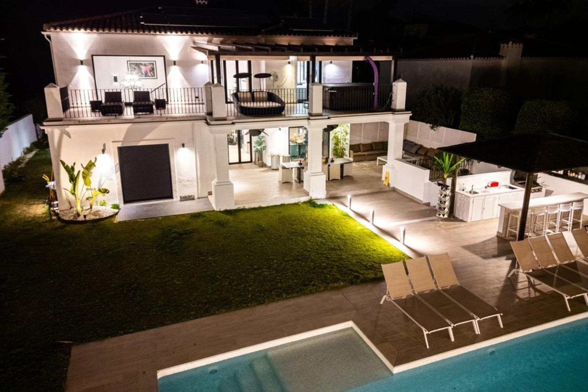 Villa New Zacaluca Pool Sauna & Gym - Happy Rentals Μαρμπέλλα Εξωτερικό φωτογραφία